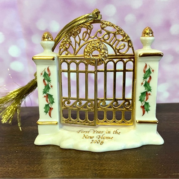 Lenox “New Home” ornament, very elegant addition to any tree - Picture 8 of 14